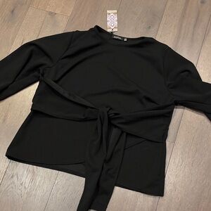 Boohoo Black Tie-Front Blouse